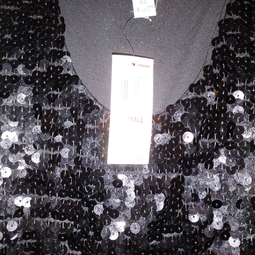 Dress - Picture 2 of 4